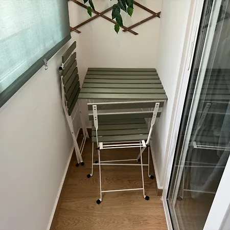 아파트 Dekolomvou *