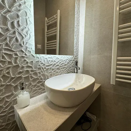 Apartment Dekolomvou