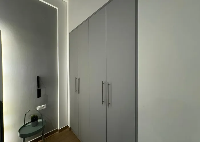 Dekolomvou Apartmán *
