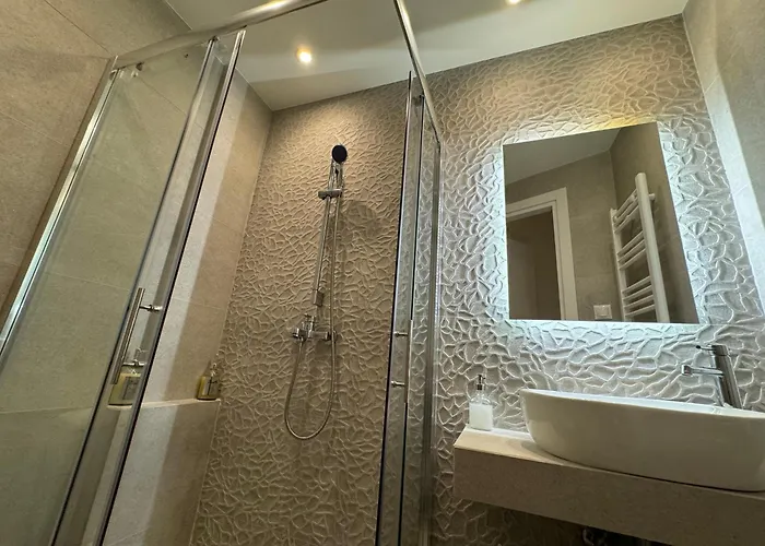 Dekolomvou Apartmán