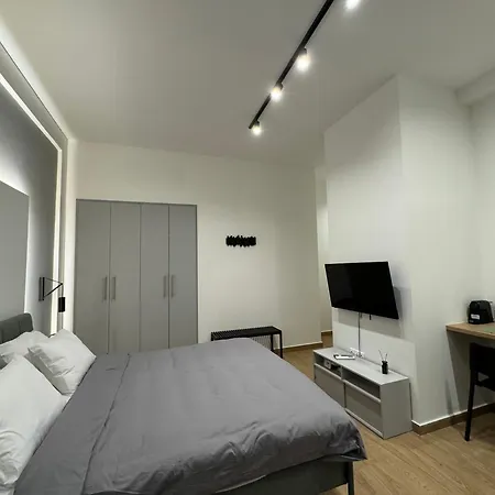 Dekolomvou * Salonic