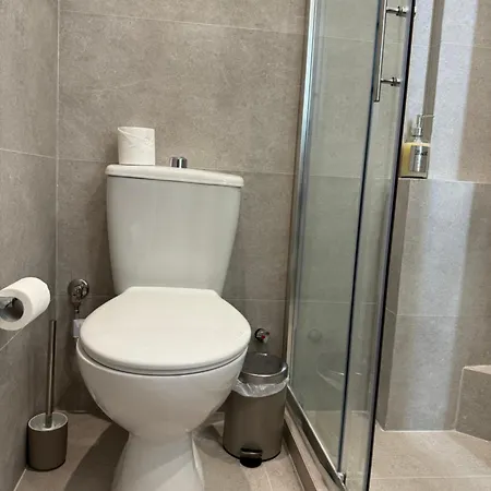 Dekolomvou Apartament Salonic