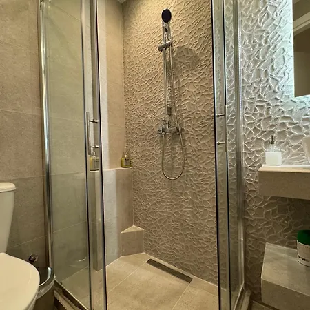 Dekolomvou * Salonic